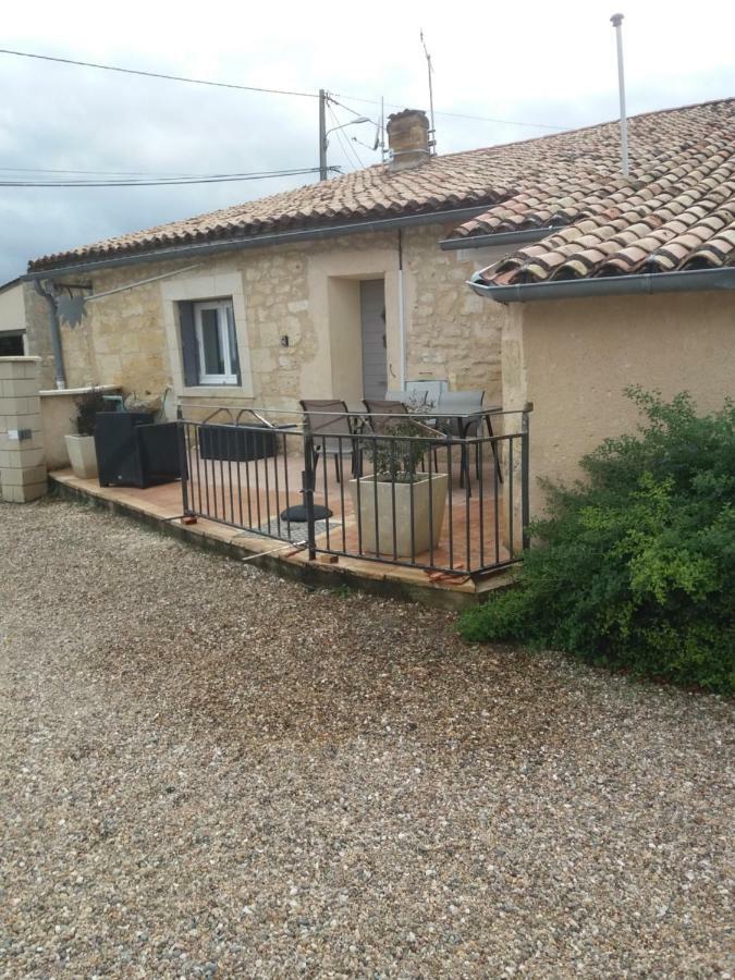 Gite Les Deux Meules Sainte-Colombe  Exterior photo